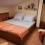 Nada Fažana